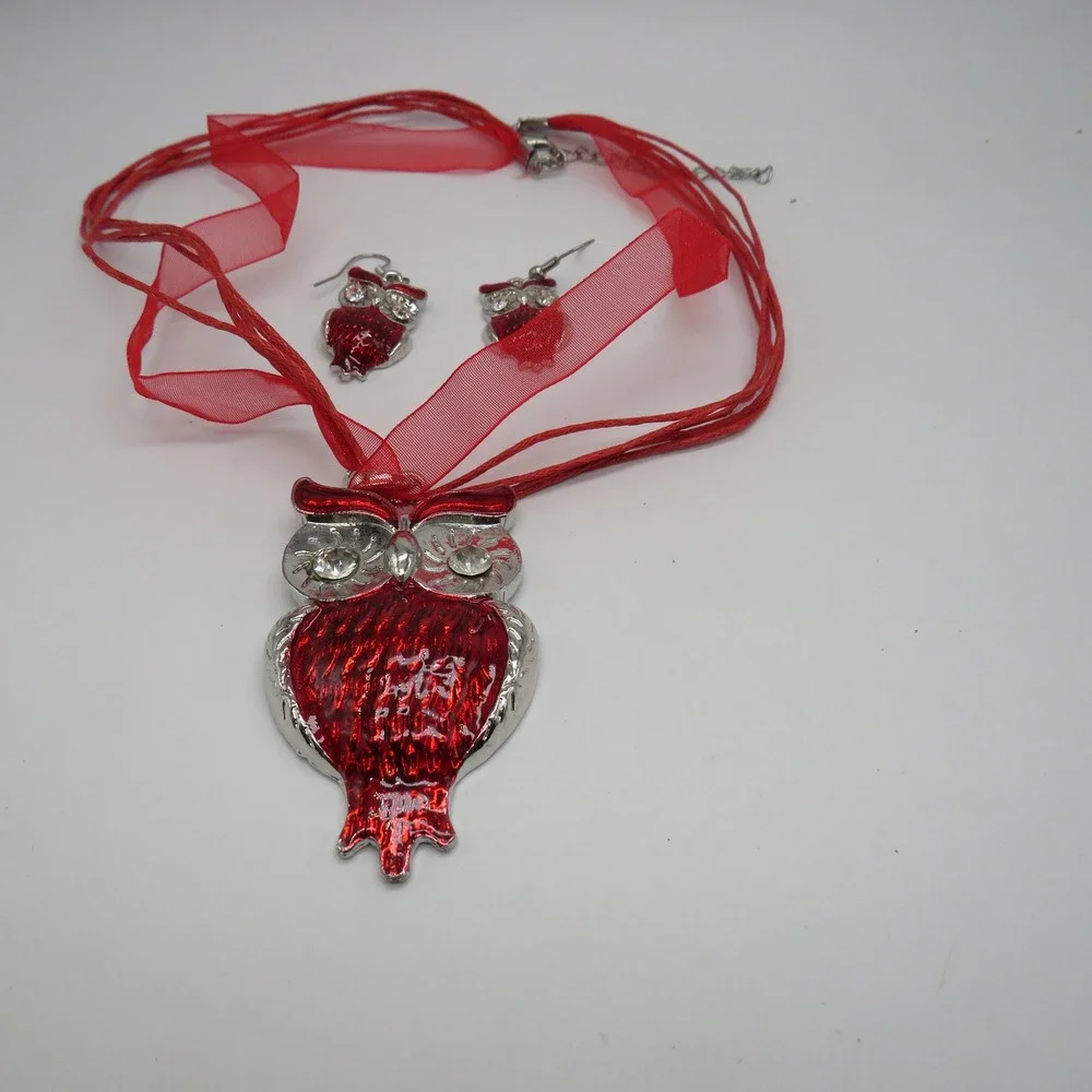 Red Owl Enamel Jewelry Set Necklace and Earrings Rhinestone Eyes 16 Inch